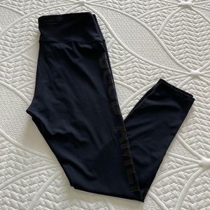Good American compression leggings